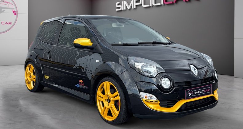 Renault Twingo 1.6 16V 133 RS REDBULL RACING