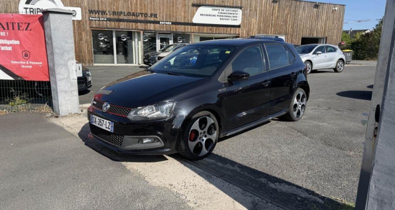 Volkswagen Polo 1.4 TSI - 180 Bva clim   radar AR   toit