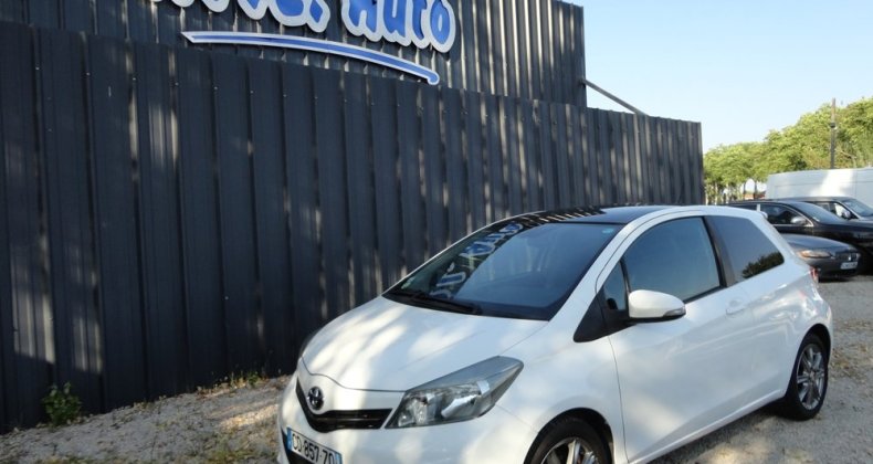 Toyota Yaris 90 D-4D LOUNGE 3P