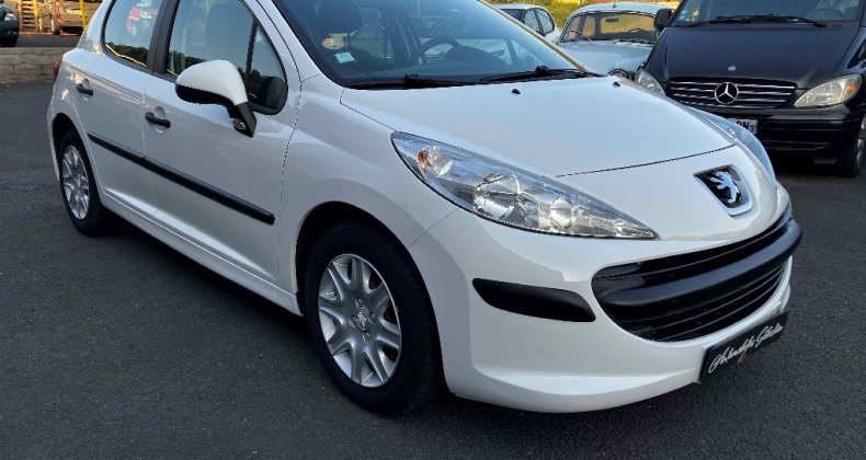 Peugeot 207 1.4 HDi 70 CH PACK CLIM