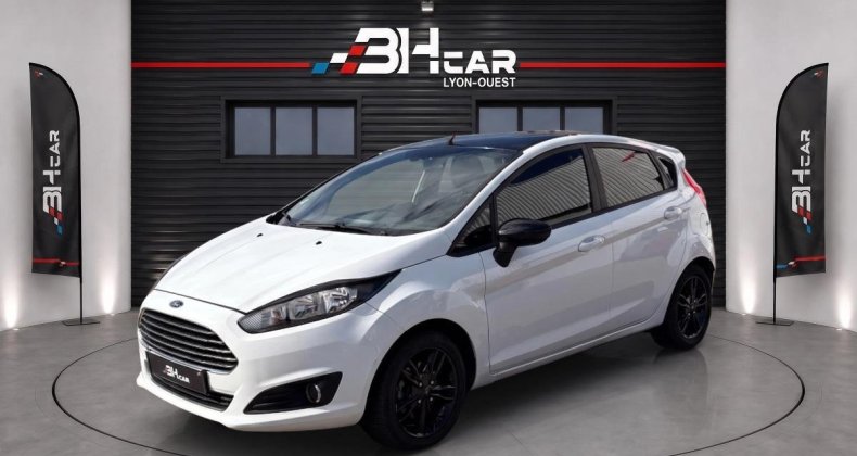 Ford Fiesta 1.0 SCTI 100 FREETECH White & Black Edit