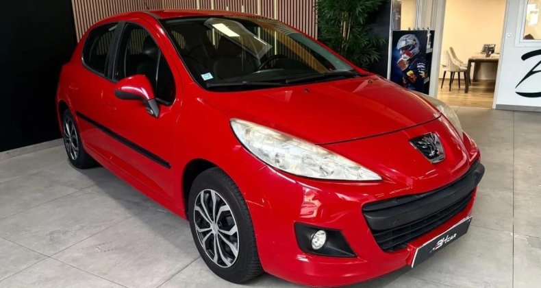 Peugeot 207 1.4 HDI 70cv BVM - 5 portes