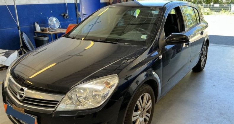 Opel Astra 1.6 115CH ECOTEC COSMO EASYTRONIC 5P CLI