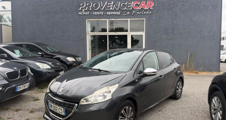 Peugeot 208 1.2 PURETECH STYLE 5P