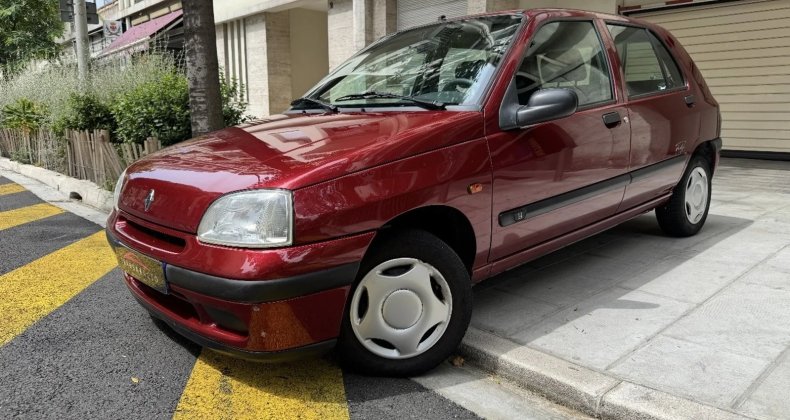 Renault Clio 1.4i fidji a