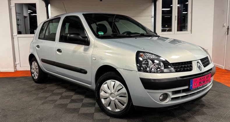 Renault Clio 1.2 16v 75ch Confort Authentique 5p