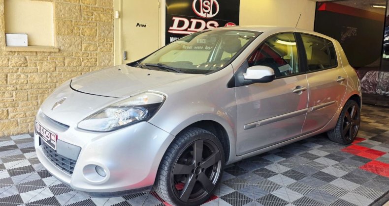 Renault Clio III 1.2 l REGUL CLIM DISTRI NEUVE