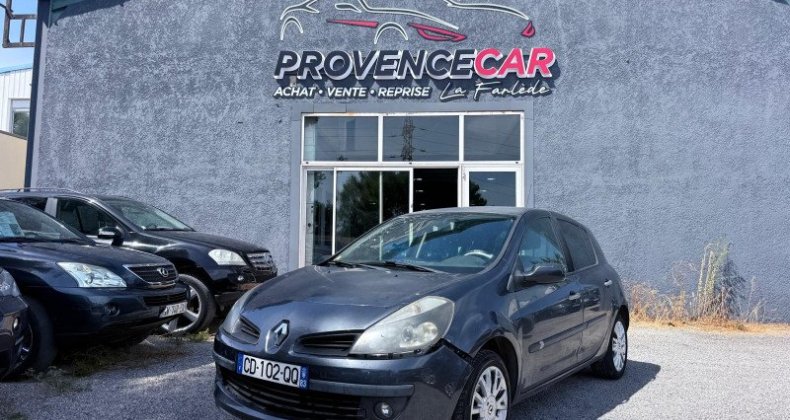 Renault Clio III 1.5 DCI 105CH DYNAMIQUE 5P