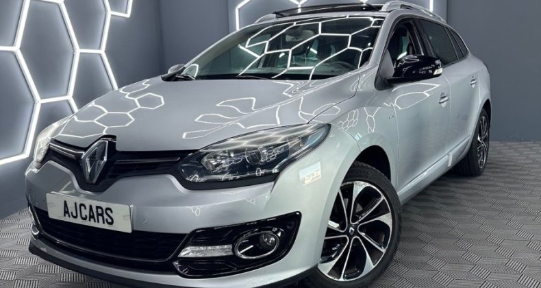 Renault Megane III ESTATE 1.6 dCi 130Ch BOSE *CAMERA DE