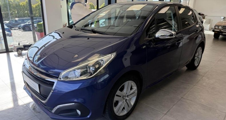 Peugeot 208 1.2i PureTech - 82 Style