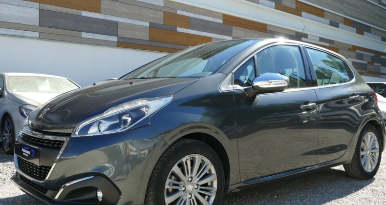 Peugeot 208 1.2 82 Ch ALLURE BVM5