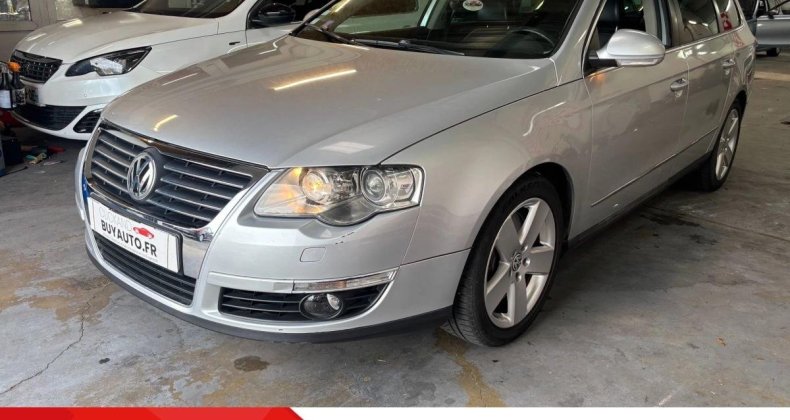 Volkswagen Passat 3.2 V6 HIGHLINE 4MOTION 250CH // CUIR CH