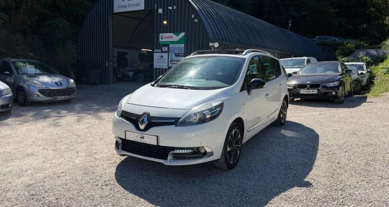 Renault Grand Scenic III 1.6 dCi 130cv Bose 7 places 1Ã¨re ma