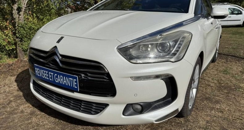 Citroen DS5 1.6l HDi 115 cv SO Chic Automatique RÃ©v