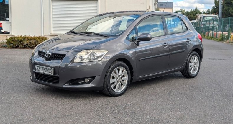 Toyota Auris 1.4 D-4D 136 ch â PremiÃ¨re main Ãtat