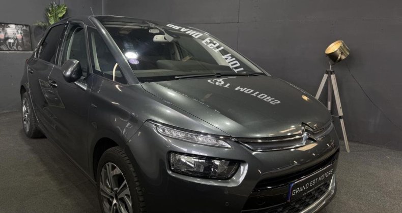 Citroen C4 Picasso 1.2 essence exclusive carnet d?entretien