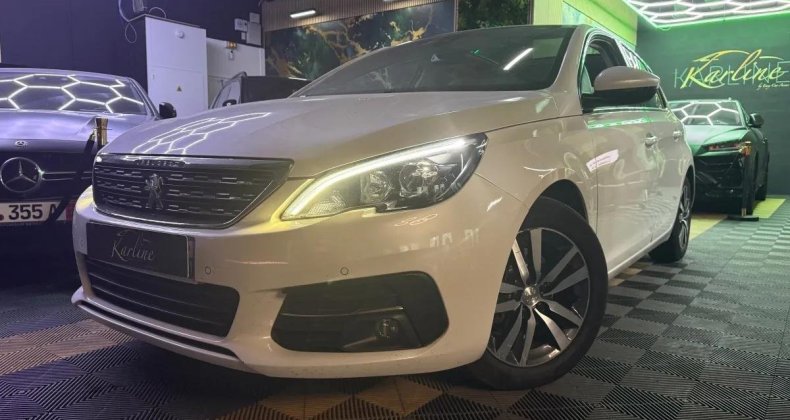 Peugeot 308 GENERATION-II 1.2 PURETECH 130 cv ALLURE