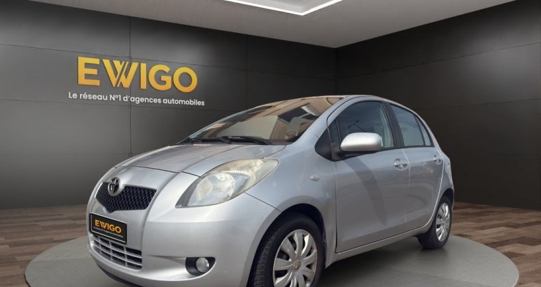 Toyota Yaris 1.3 VVTI 85 LUNA PACK entretien construc
