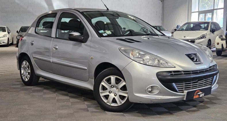 Peugeot 206 206  1.4 75 CV - CLIMATISATION EMBRAYAGE