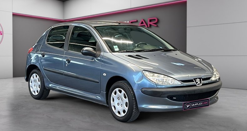 Peugeot 206 EXECUTIVE 1.4E
