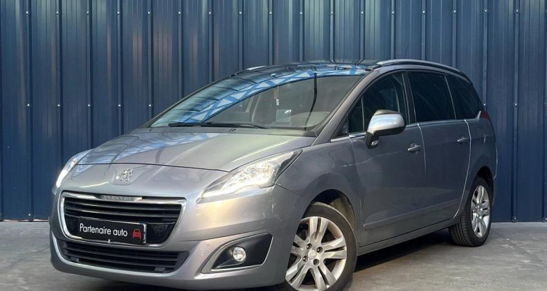 Peugeot 5008 GENERATION-I 1.6 HDI 115 STYLE - Garanti