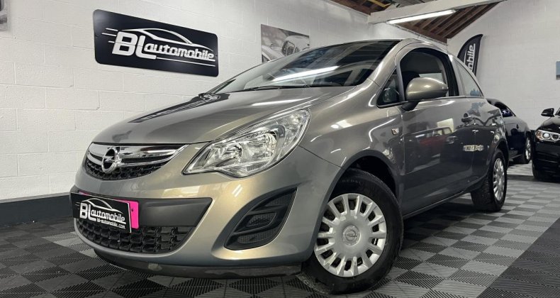 Opel Corsa 1.2i Selection