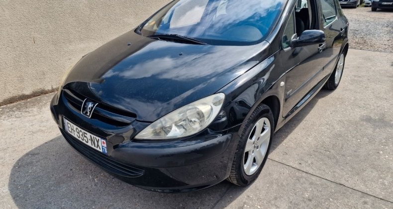 Peugeot 307 1.6 essence 110ch nav-tech payer en 4x