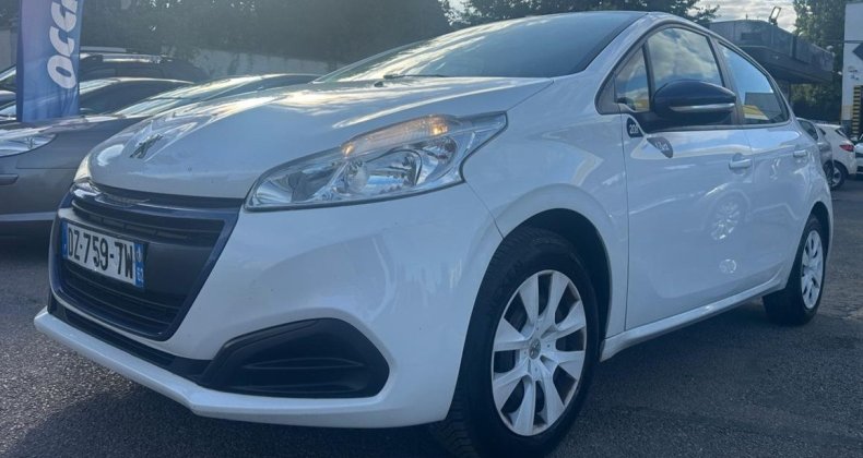 Peugeot 208 5 Place 1.6 Blue HDi 75 cv