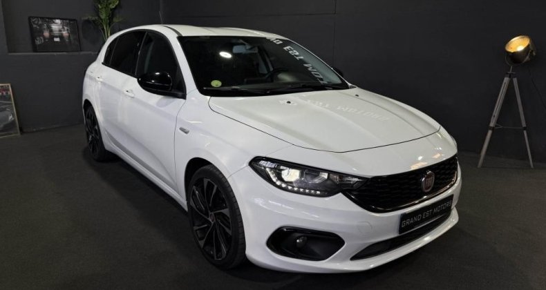 Fiat Tipo 1.6 MultiJet 120 cv Lounge garantie hist