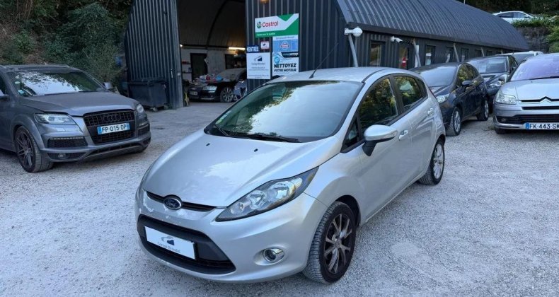 Ford Fiesta 1.4 TDCi 70cv CarPlay