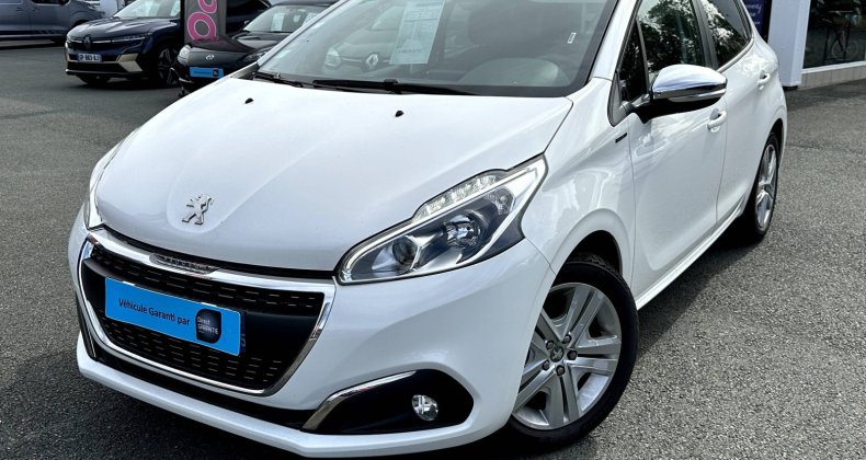 Peugeot 208 1.2 PureTech 82ch Signature 5p