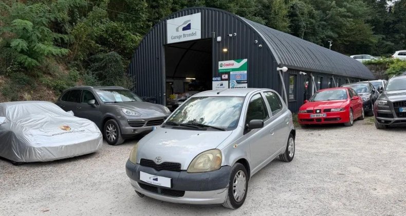 Toyota Yaris 1.0 i 68cv 3Ã¨me main