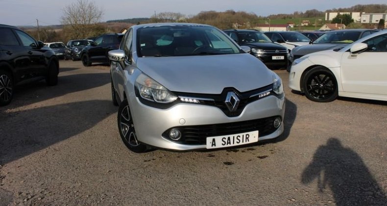Renault Clio ESSENCE 75 CV 5P TEAM JO GPS USB CLIMAT 