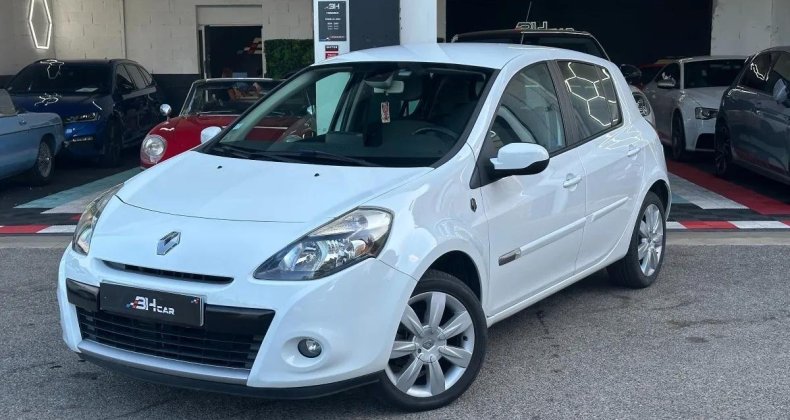 Renault Clio 1.5L DCI 90cv XV-DE-FRANCE / ATTELAGE / 