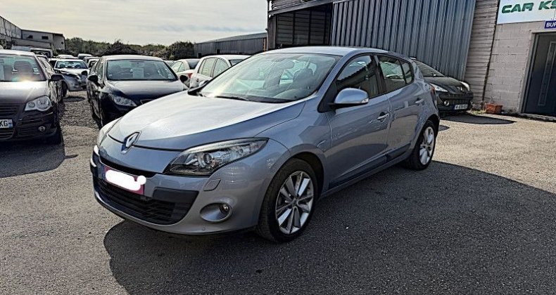 Renault Megane III 2.0 16V 140CH PRIVILEGE CVT