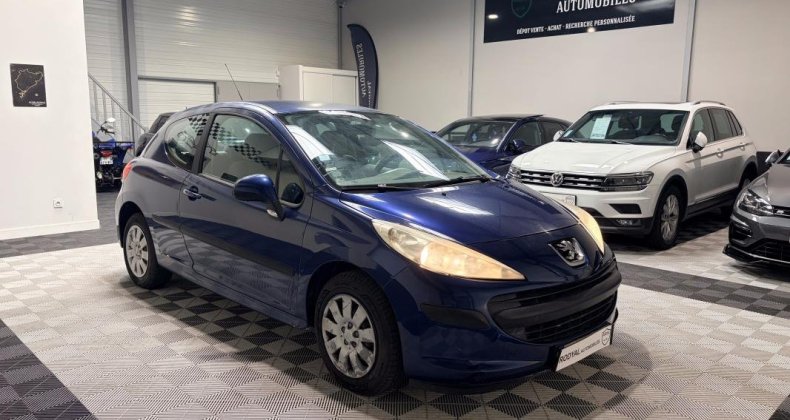 Peugeot 207 3 portes 1.4 e 16V 90cv TRENDY