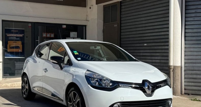 Renault Clio IV 0.9 TCE 90 LiMITED   ATTELAGE RADAR A