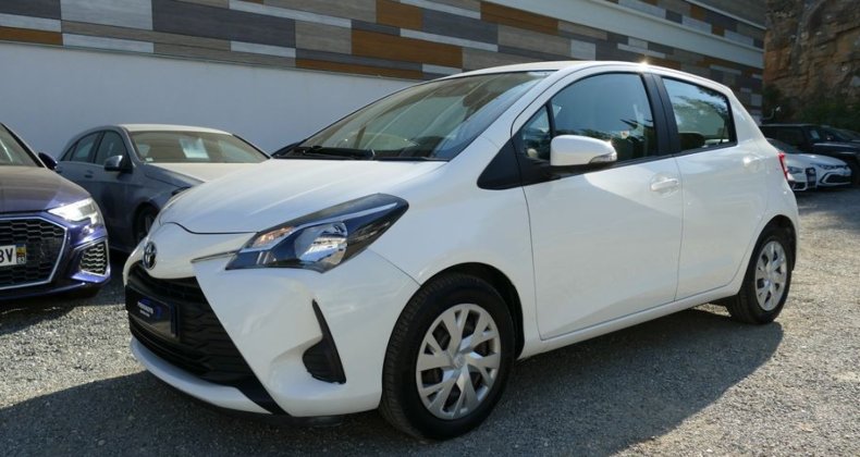 Toyota Yaris PRO MY19 1.0 VVT-i FRANCE CONNECT BVM5