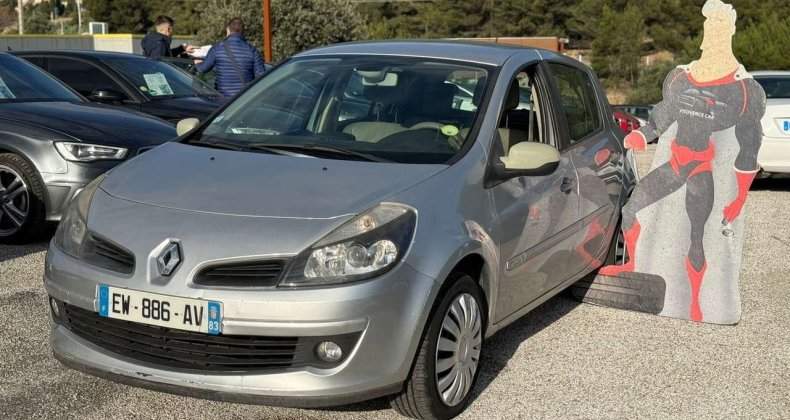 Renault Clio 2.0 16V 140CH INITIALE BVA 5P