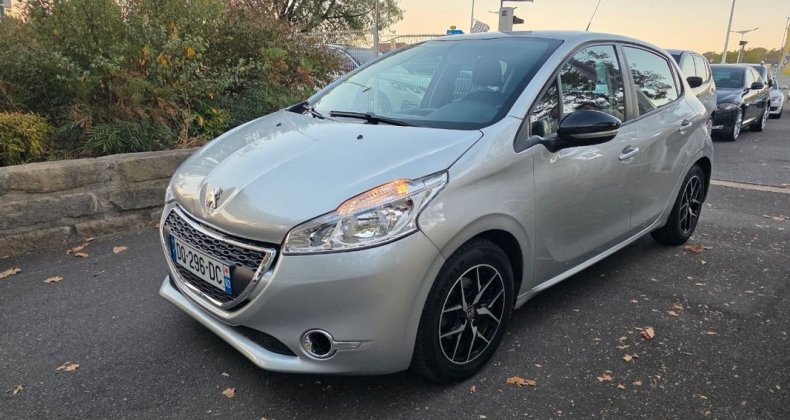 Peugeot 208 1.4l hdi 68ch GARANTIE