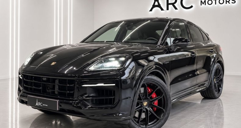 Porsche Cayenne coupÃ© se-hybrid â full options 1 990-