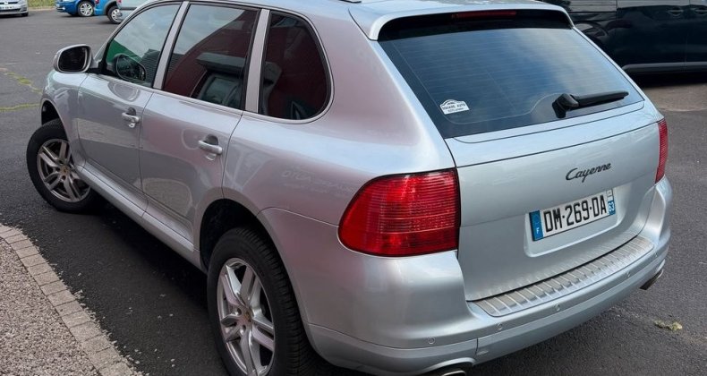 Porsche Cayenne TipTronic 3.2 i V6 250ch