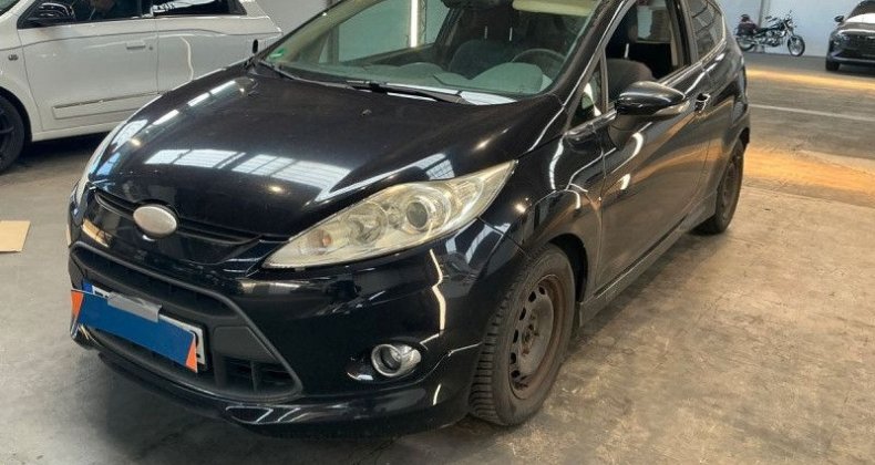 Ford Fiesta 1.4 i 96CH TITANIUM