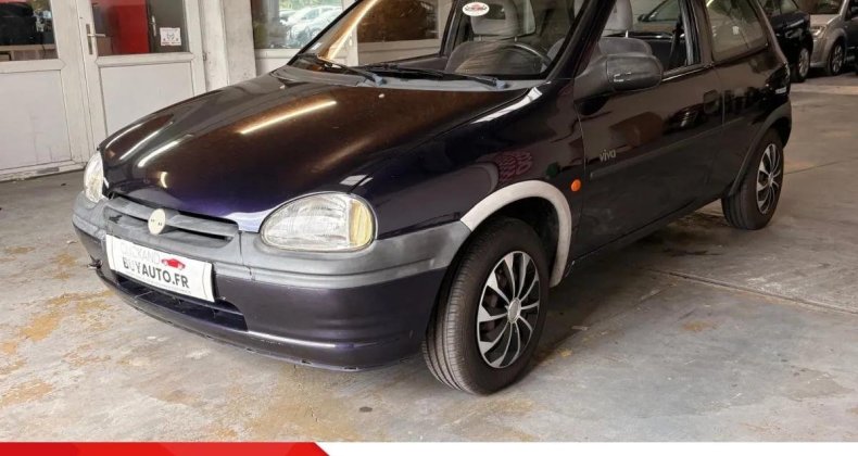 Opel Corsa VIVA // 60 CH // VITRES ELEC / RADIO CD 
