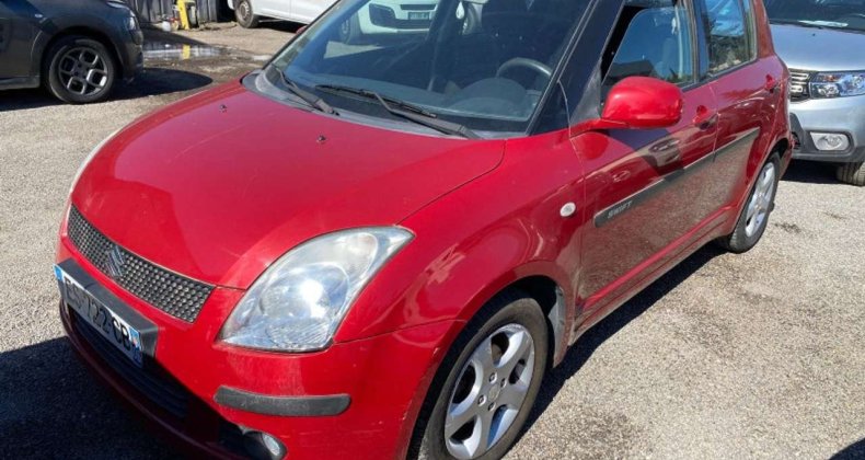 Suzuki Swift 1.3 VVT GLX 3P