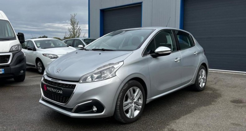 Peugeot 208 1.6 BlueHDi 100CH Allure Business COURRO