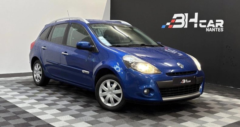 Renault Clio ESTATE 1.2 75 TOMTOM LIVE