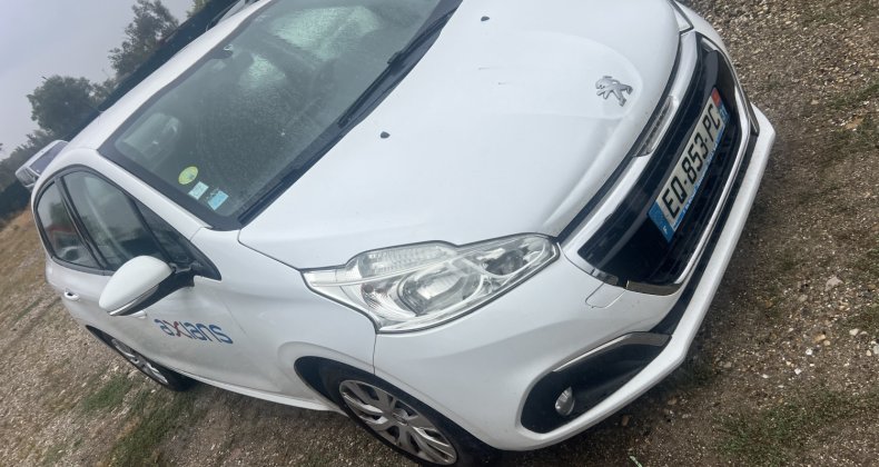 Peugeot 208 Premium Pack