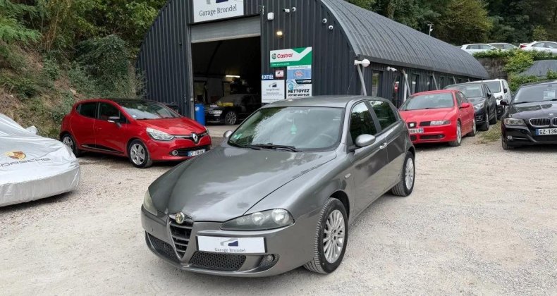 Alfa-romeo 147 1.9 JTD 115cv 1Ã©re Main