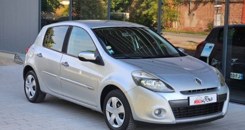 Renault Clio III 1.5 DCI 85CH DYNAMIQUE 5P
